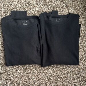 Classic Black men gap long sleeve shirt